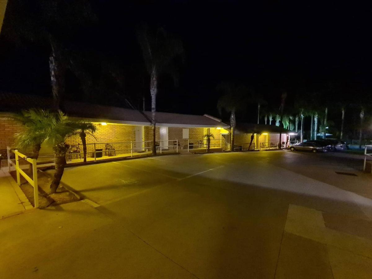 Sun River Resort Buronga - Mildura Bagian luar foto